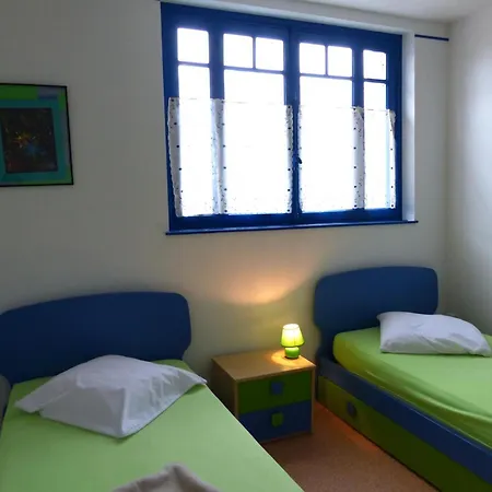 بيت للعطل Maison De Bourg Cosy Avec Jardin Clos, Proche Le Pal, Confort Pour 10 Pers., Draps Inclus - Fr-1-489-109 *